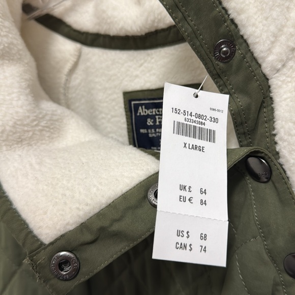 BNWT! Abercrombie & Fitch Olive/ Cream Quilted pullover fleece women’s size XL - Picture 2 of 3